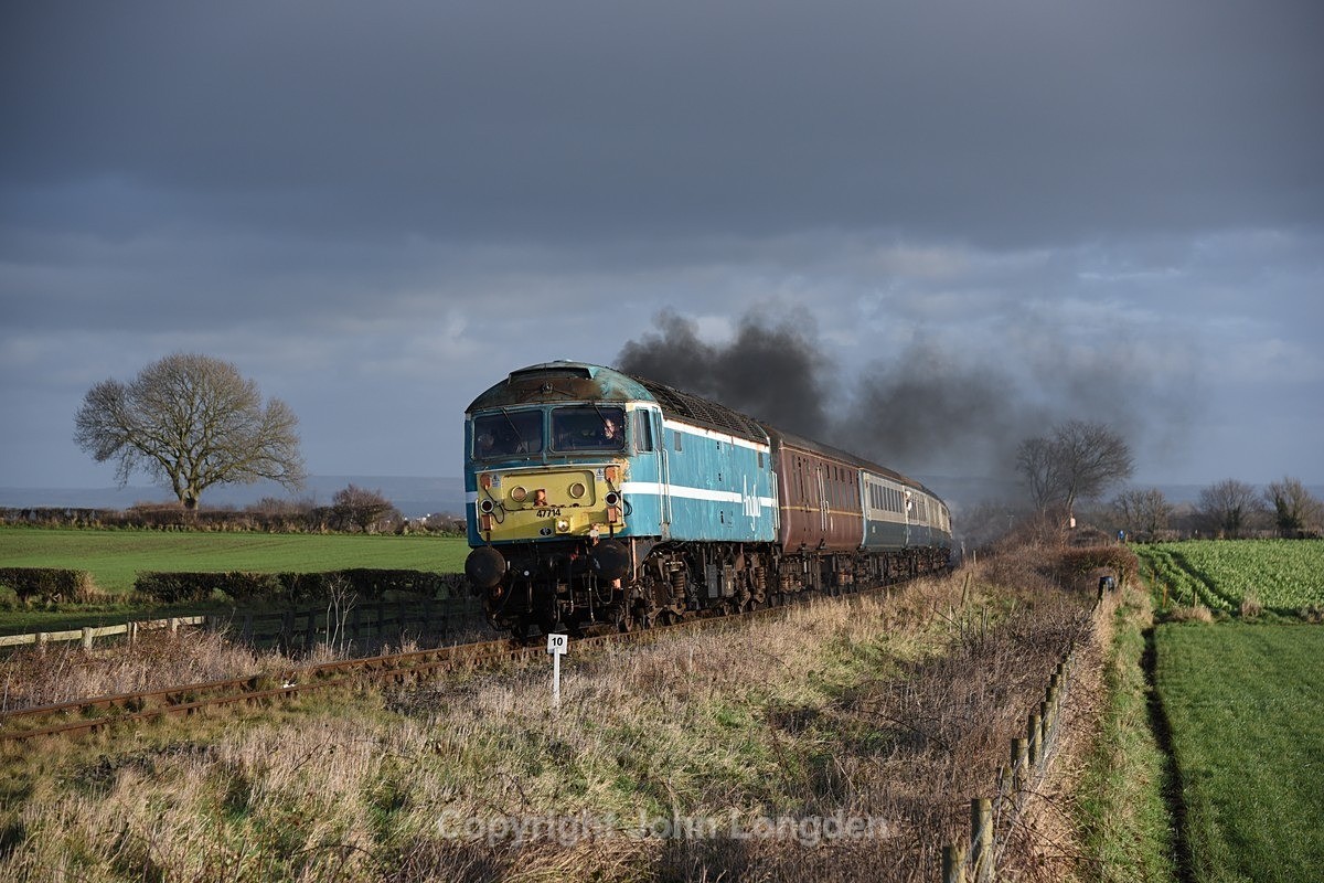 JL - 21.12.24 47714 12:45 Leeming Bar - Leyburn, Crakehall - The wonderful Wensleydale Railway