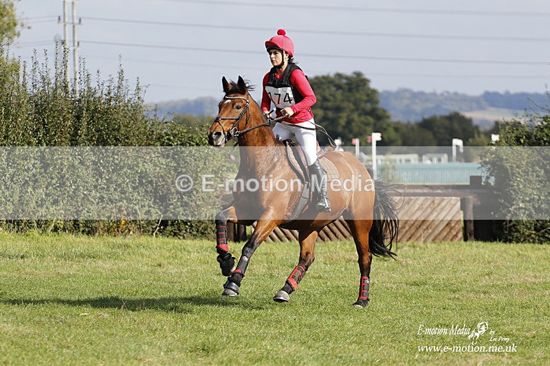  WWHT 171021 3125 - Intermediate (0.90m)  17/10/21