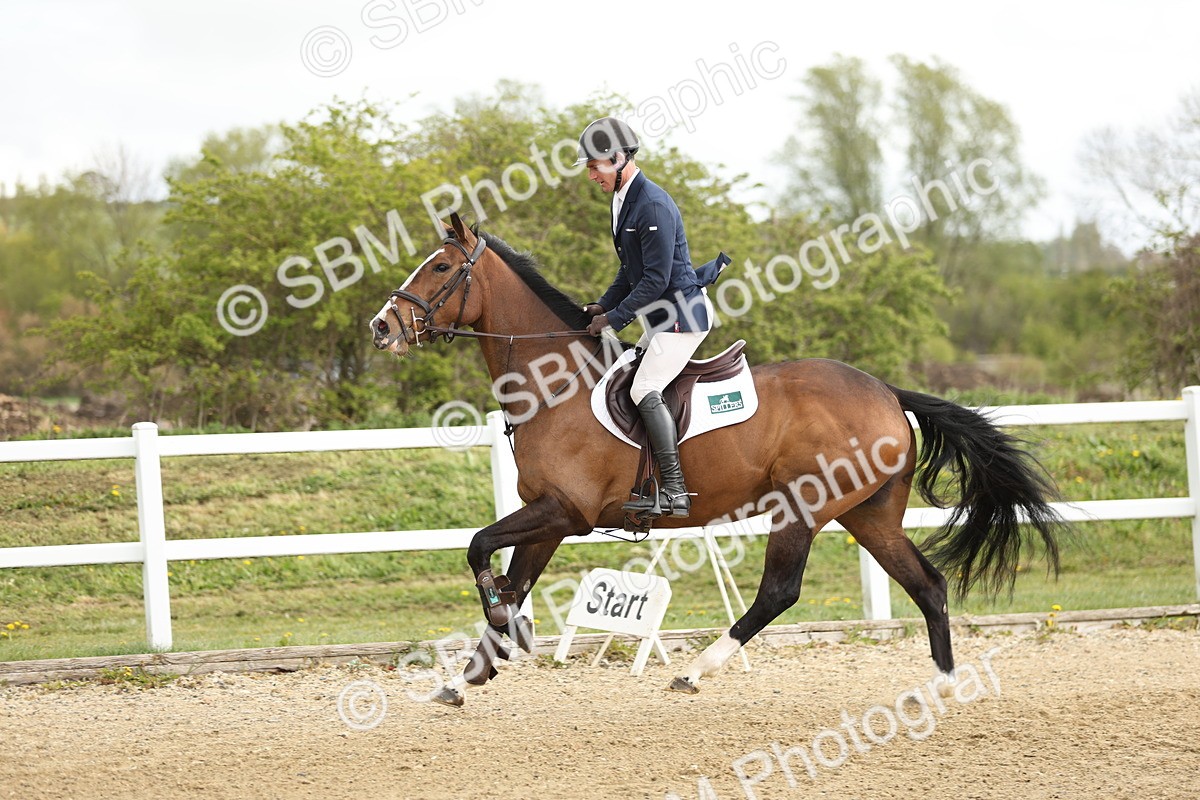 SBM_000194 - Class 1 - Clear Round