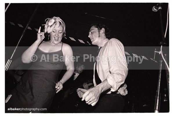 38 - Friends-&-Family @ the-roadhouse 12.07.03