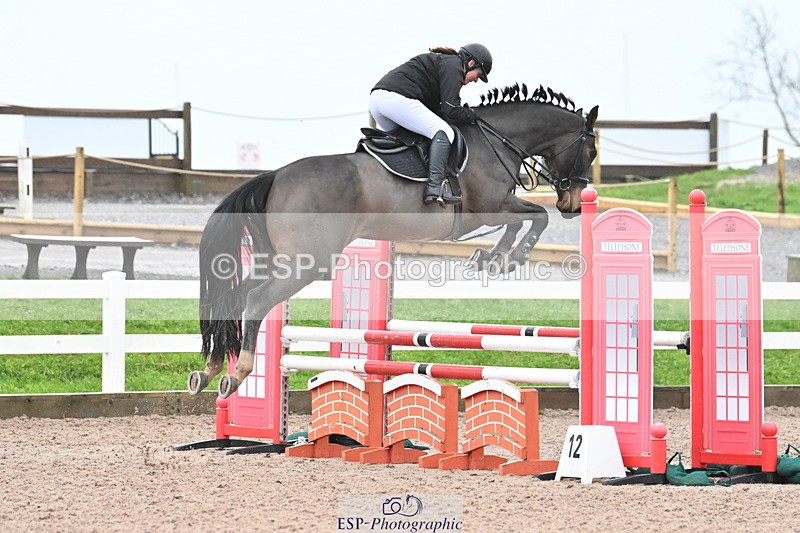 231209A-093310-01316 - Cls 9 British Novice & 90cm Open