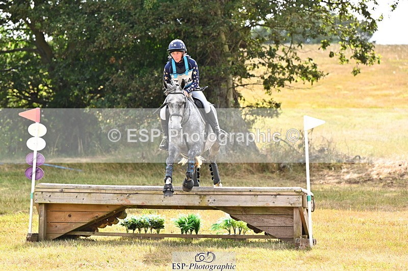 250803A-161808-16775 - Q-754-Leigh.Smallacombe-CRUISING.CARRA