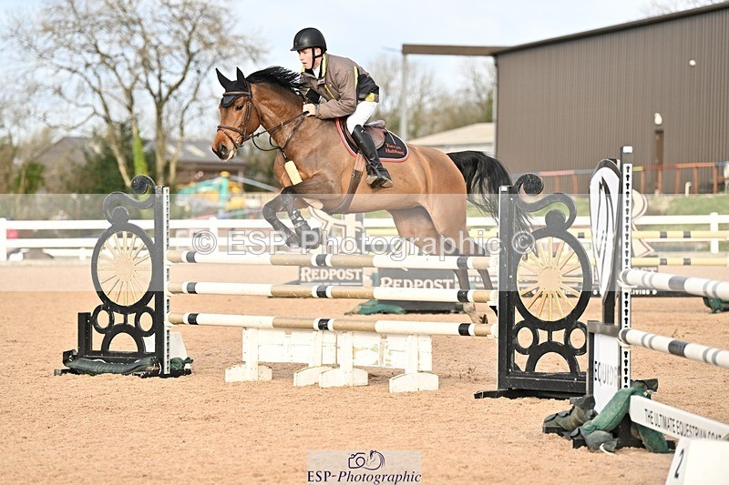 241208-132245-01759 - Cls 21 Newcomers and 1.10m Open