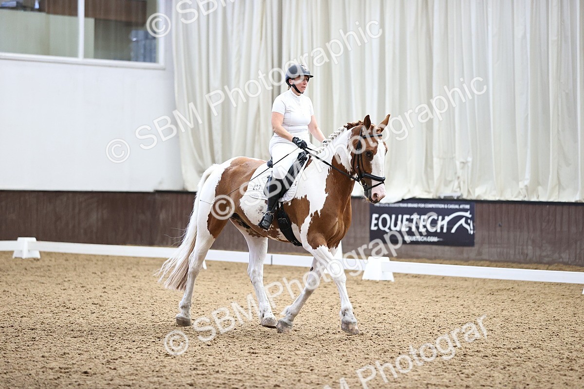 SBM_000934 - Novice 4 Warm Up