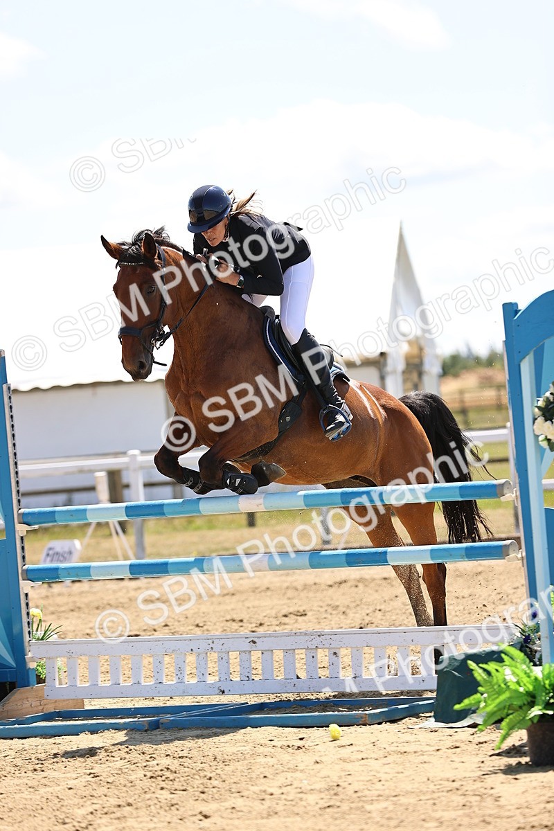 SBM_014854 - Class 15 - Senior Newcomers - 1.10m Open