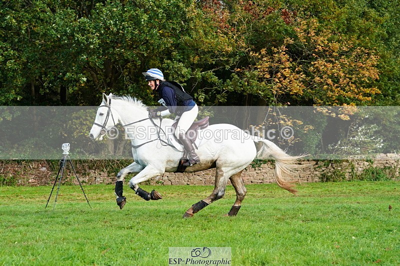 251025A-154236-21641 - G-572-Laura.Pitman With Trot Up