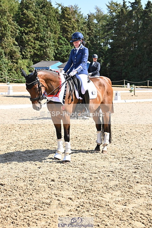 250810A-153121-08111 - Adv Medium SILVER Presentations