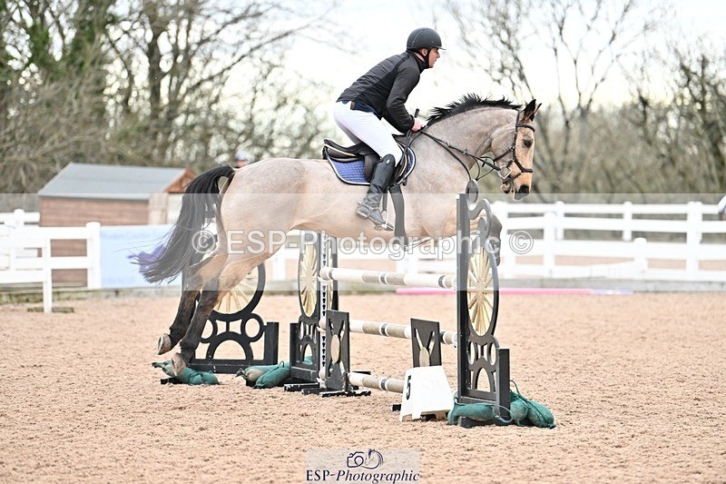 250112-120121-01207 - Cls 19 Snr 1.05m Open