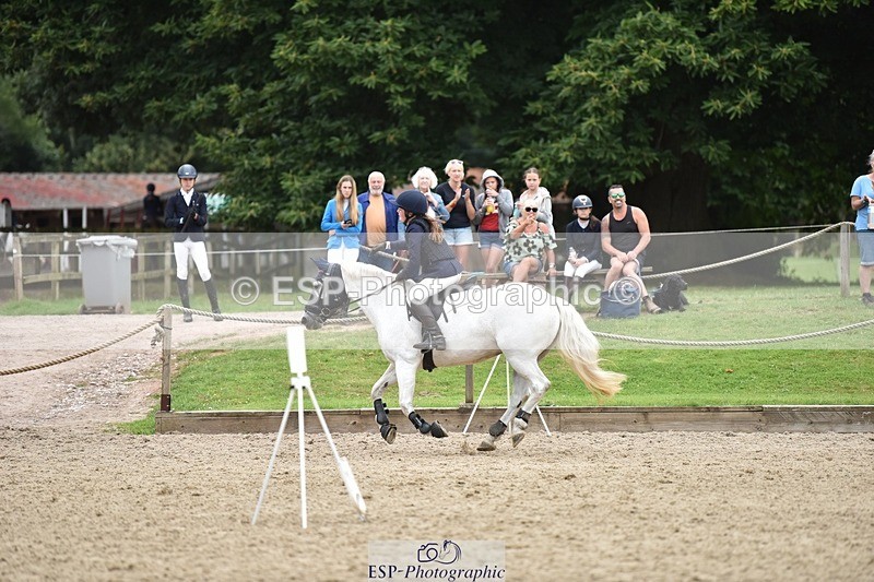 240802-110416-02584 - 80cm Round 1