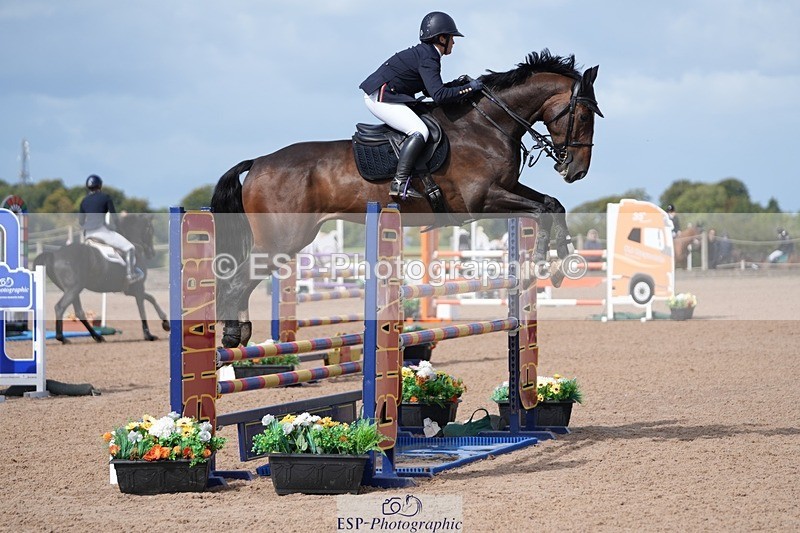 250913-115527-06781 - Cls 15 Snr Foxhunter