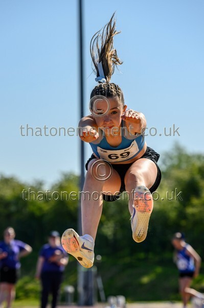 West25Sat-919051 - Field Female