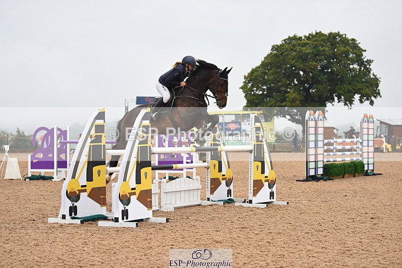 230916A-104938-03923 - Cls 14 Snr Foxhunter