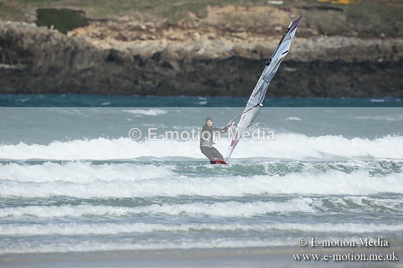 WS 020413-144 - Windsurfing