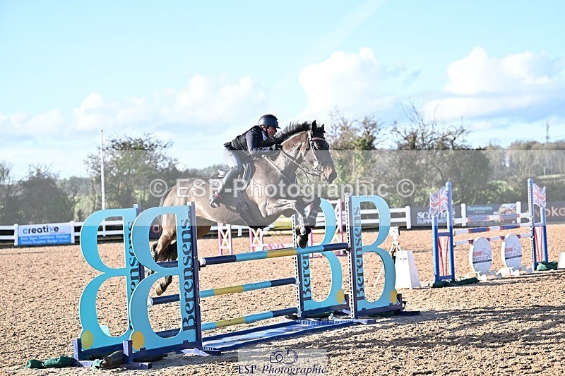 251203-125240-00554 - Cls 4 Newcomers and 1.10m Open