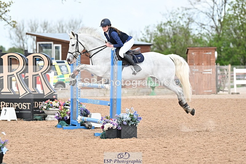240506A-122509-08678 - Cls 5 Pony Foxhunter & 1.10m Open