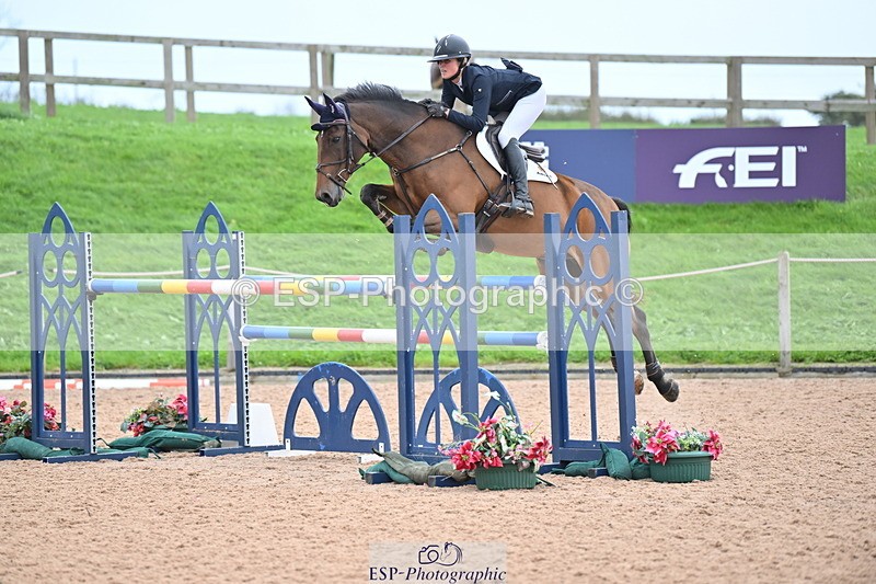231013A-142221-02667 - Cls 9 Foxhunter & 1.20m Open