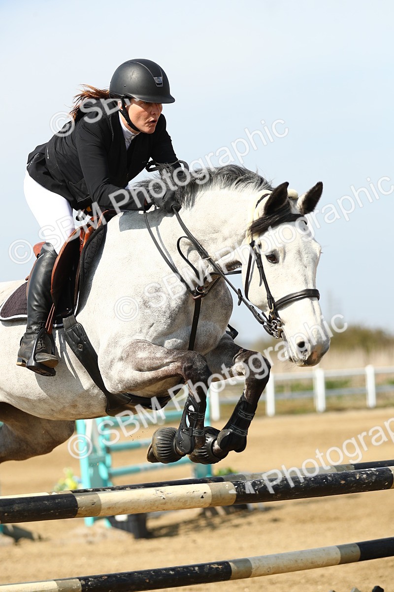 SBM_002797 - Class 11 - Senior Foxhunter - 1.20m