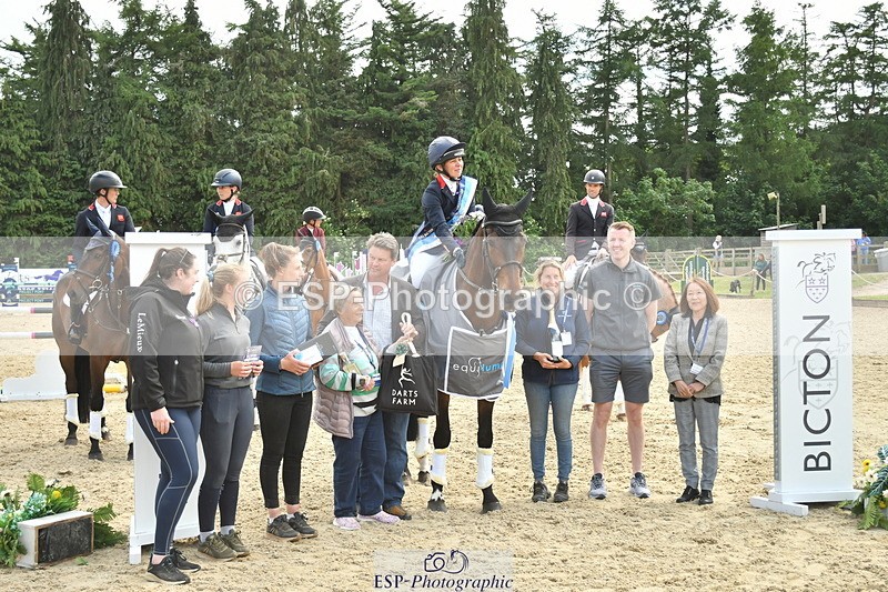 250525A-161243-18904 - Presentations Section C CCI 2 Star Long