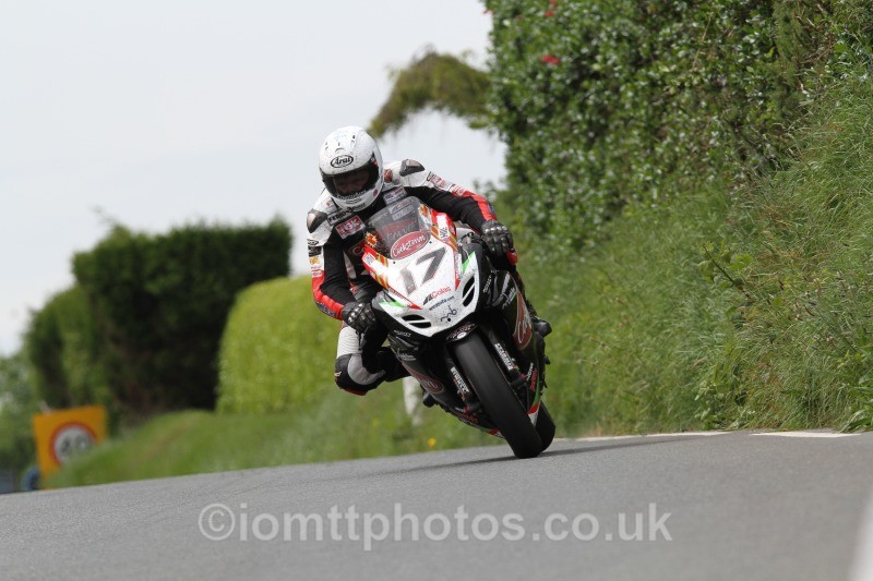 Dan Kneen Suzuki / Cookstown B.E.Racing - Pokerstars Senior TT