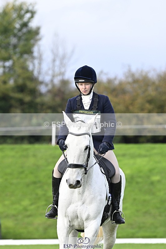 251023A-112211-03836 - F-411-Harriet.Constable