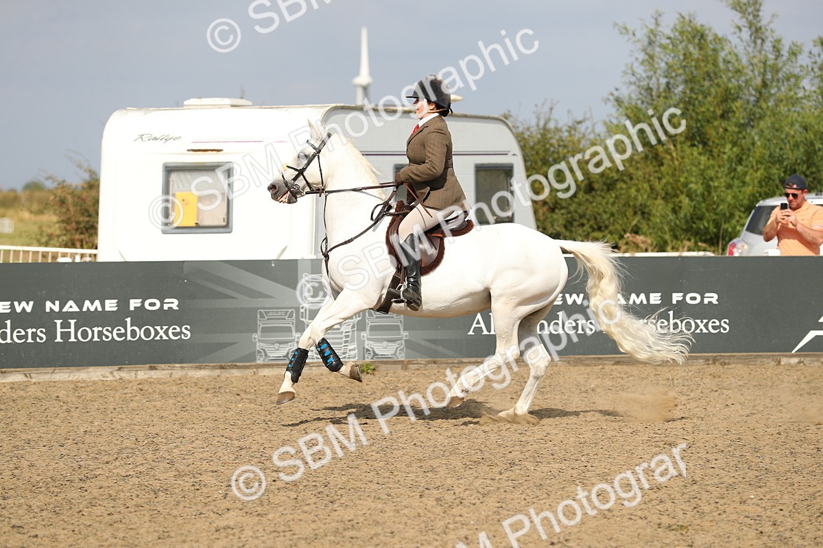 SBM_06800 - Class 49a Style & Performance 80cm (15-19)