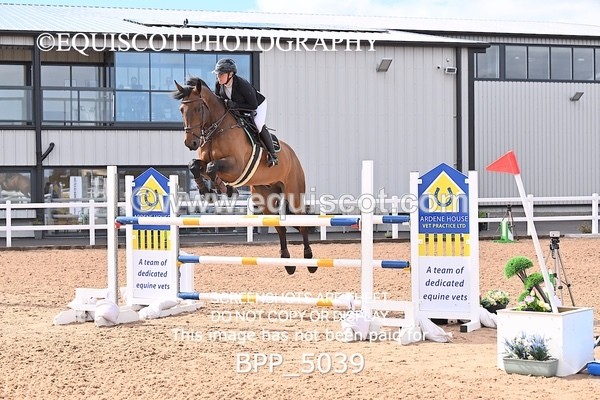 BPP_5039 - CLASS 7 THURS Redpost Equestrian Senior Foxhunter/1.20m Open