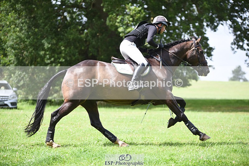 240804-121119-12653 - 364-Tom_Rowland-MONBEG_SKYFALL