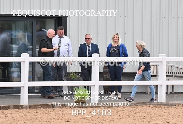 BPP_4103 - CANDIDS