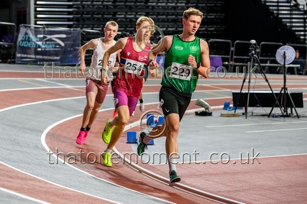 StudInd-915631 - Track Male Set Two