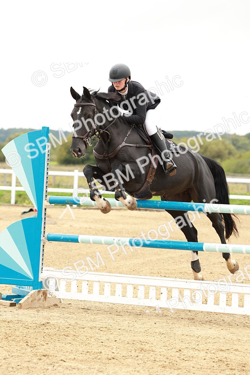 1I0A7971 - Class 5 - Senior Foxhunter 1.20m
