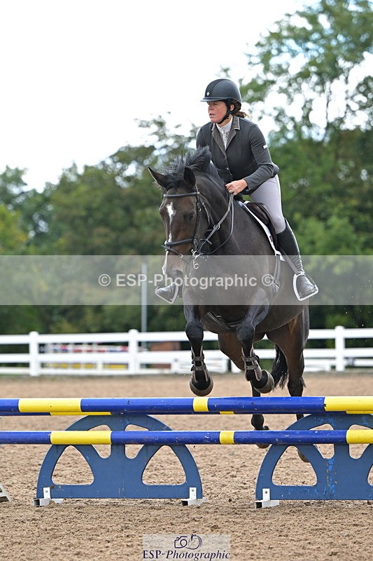 240925A-104225-00099 - Cls 1 British Novice and 90cm Open