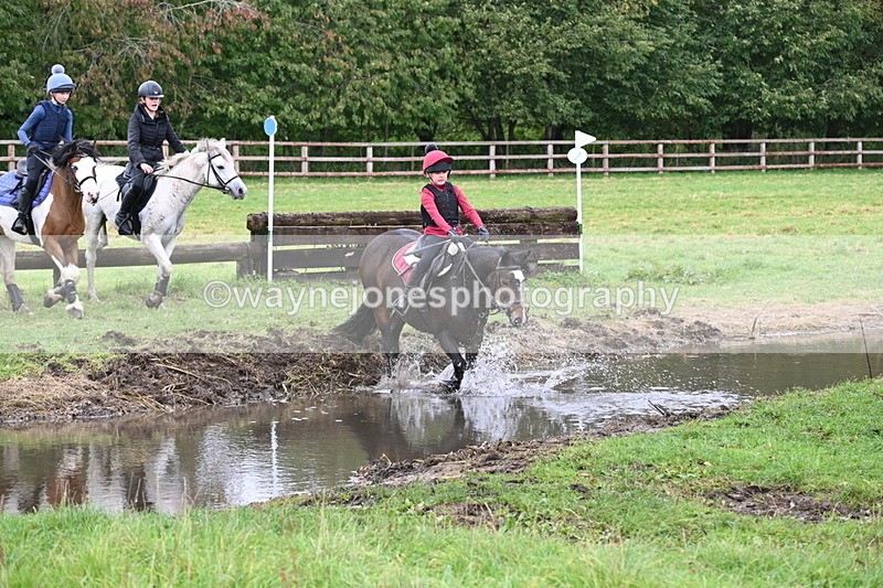 WJ6_6146 - Time at Photographer 12:41 to 13:05