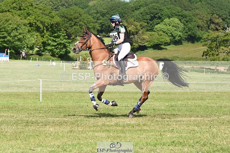 230527-095432-08132 - 206-MEXICAN_WAVE-Daisy_Bathe-XC