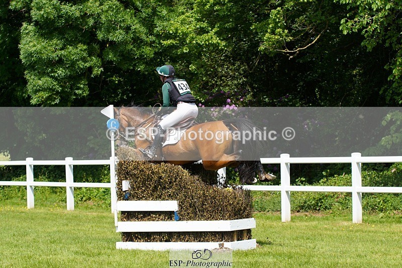 230528-123224-16786 - 434-KILCANDRA_CAPITOL-Susie_Berry-XC