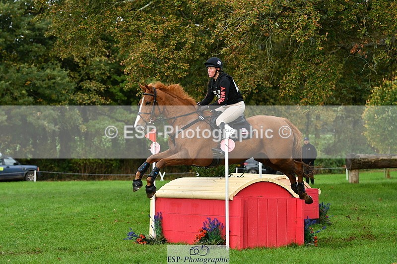 251025A-094329-15450 - D-321-Kirstie.Deakin-Main