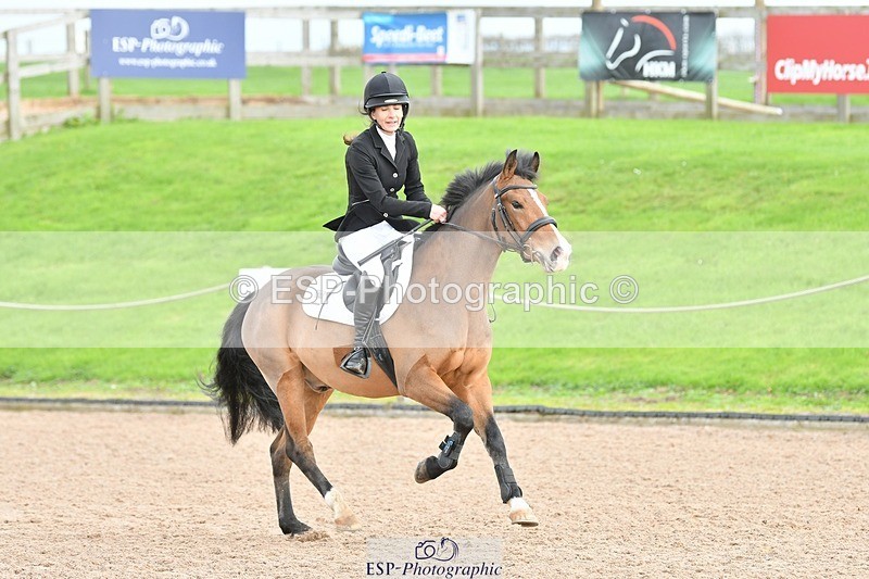 251026-105352-02161 - Cls 21+22 70cm Club and Schools