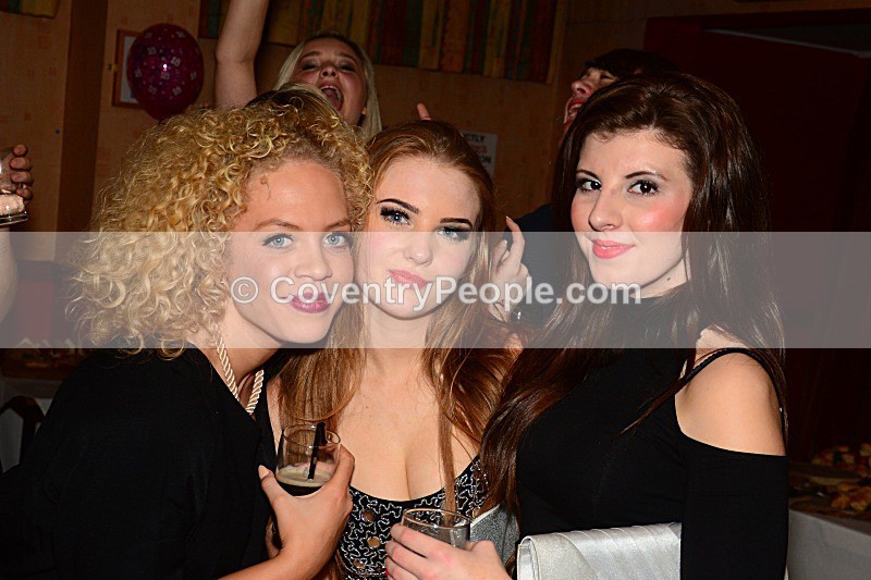 KIR_1111 - Kirstie