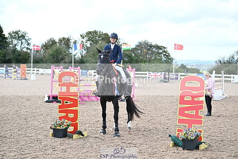 241005A-130424-03942 - SAT Cls 18 1.05m Amateur Jump Off and P