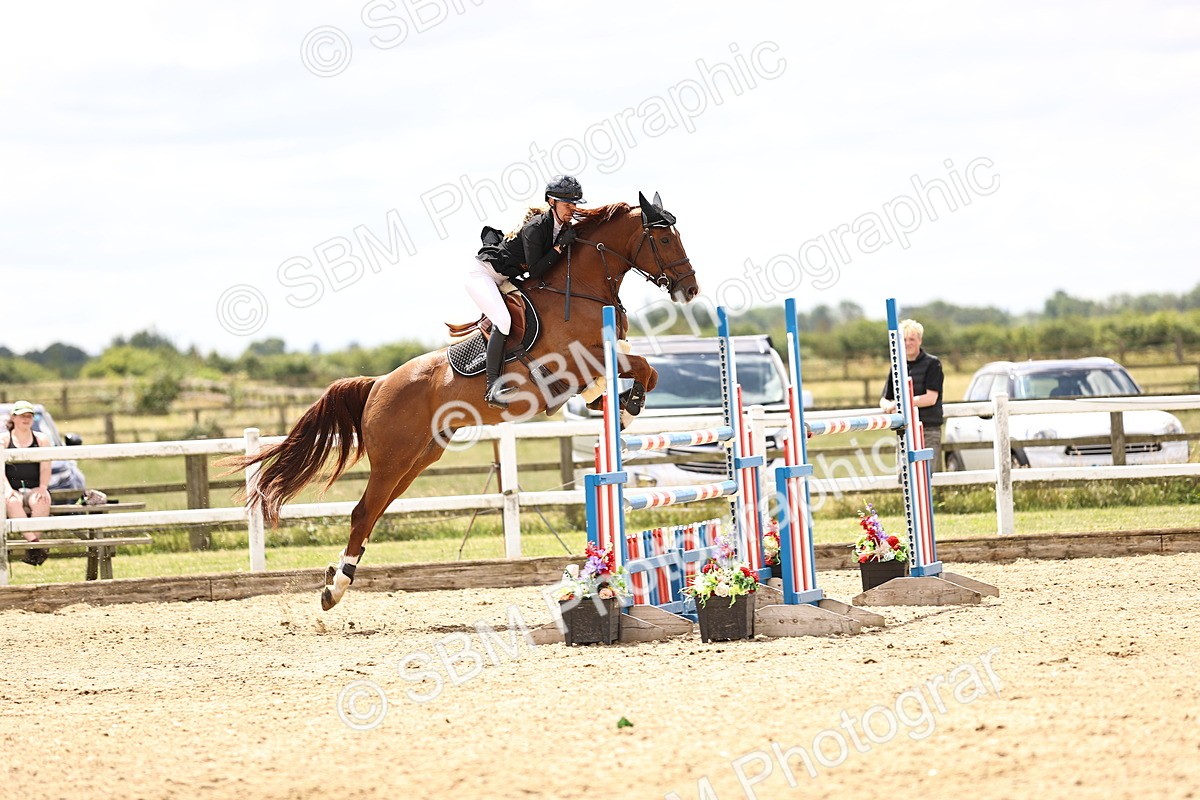 SBM_003713 - Class 22 - Senior Foxhunter 1.20m