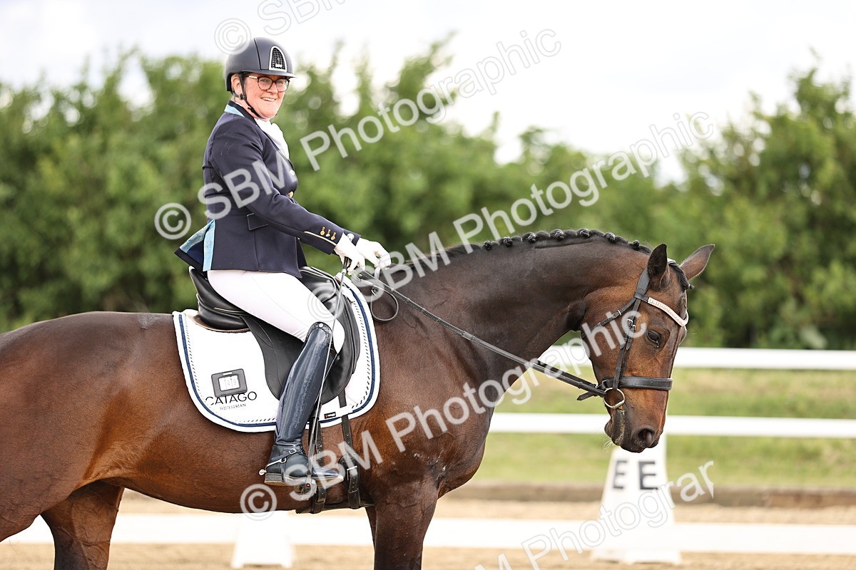 SBM_002015 - Class 2 - Novice 4 - 10.36-11.39