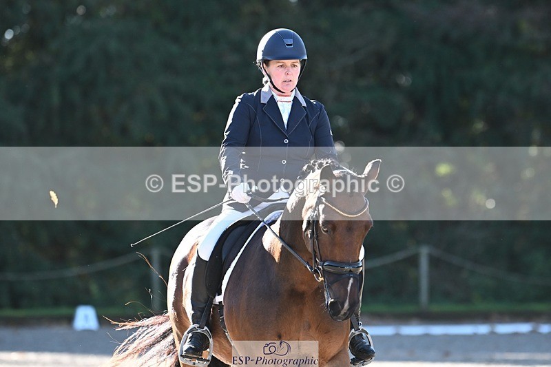 231110-110732-00323 - Cls 2 Prelim 17(a)Q