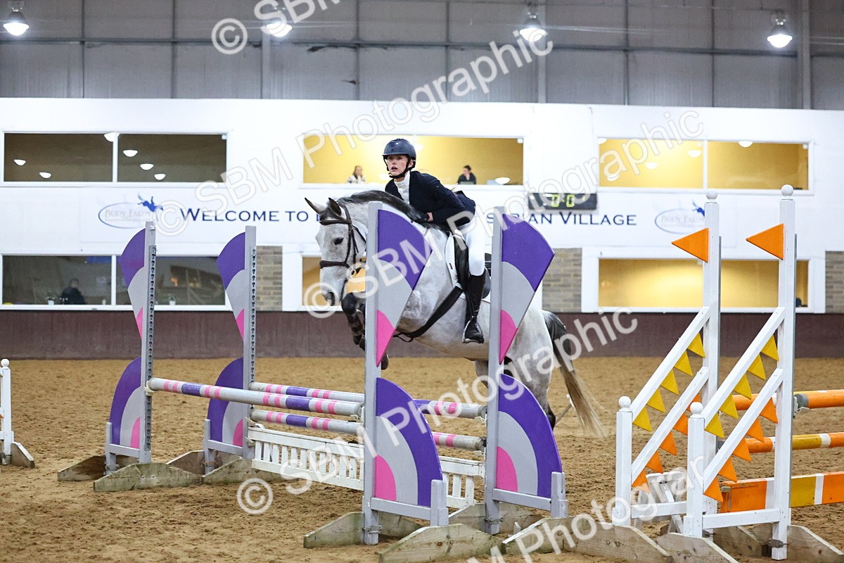 SBM_002912 - Class 6 - Holly & Ivy Stakes - 90cm