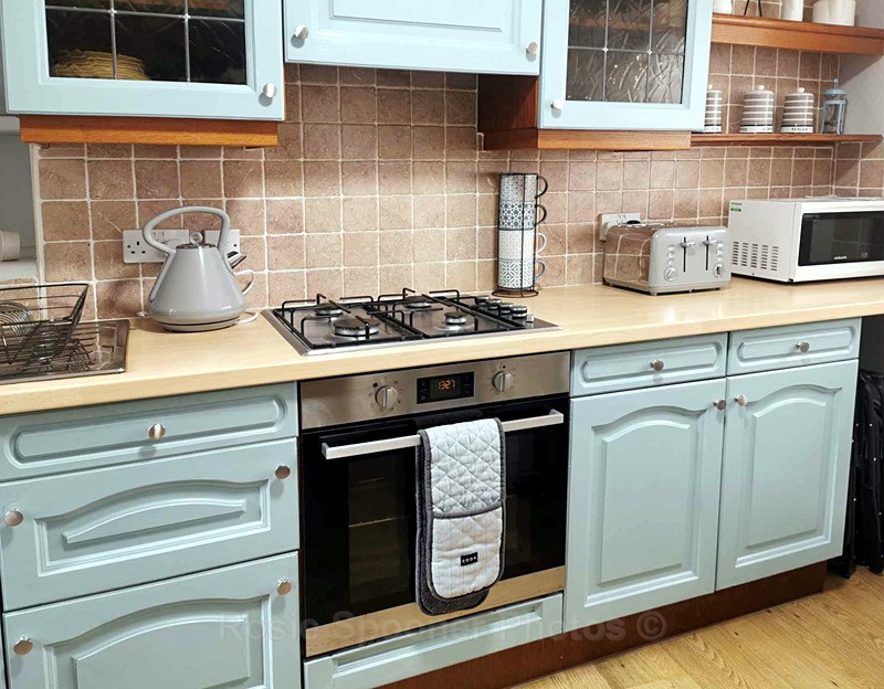 Kitchen - ROSIE'S HOLIDAY LET DOLPHINS