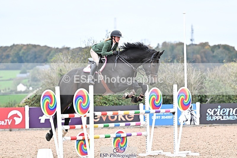251015-152106-00879 - Cls 6 Foxhunter and 1.20m Open