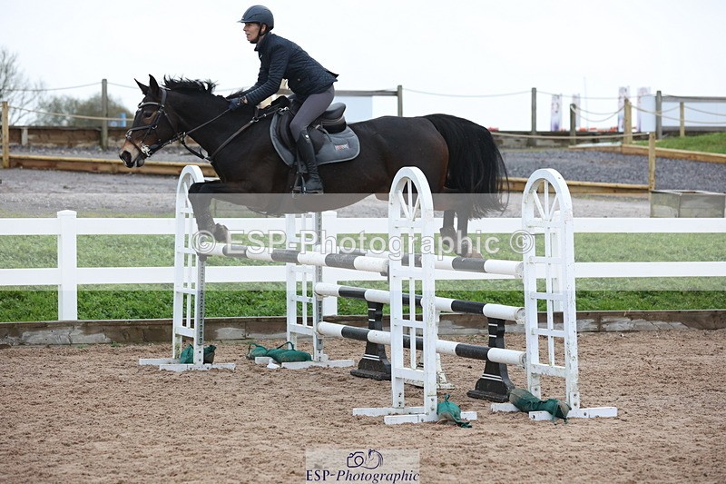 231112A-125128-04227 - Cls 19 Snr 1.05m Open