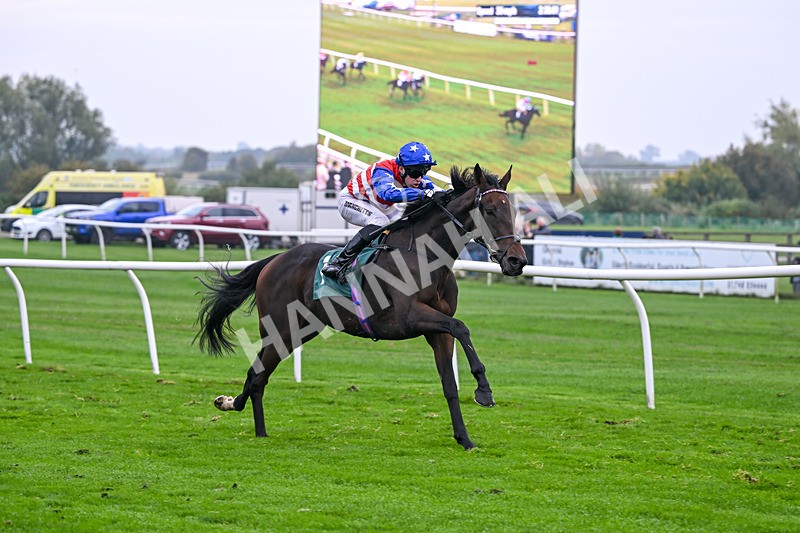 181025-Race 4-Fouroneohfever-0719 - Race 4