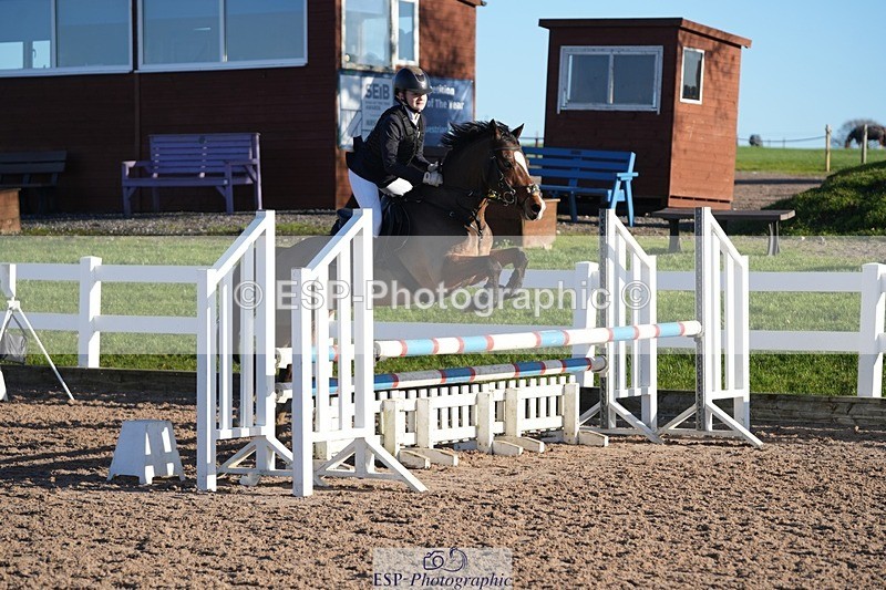 251130-111902-01033 - Cls 5 Pony Discovery & 90cm Open