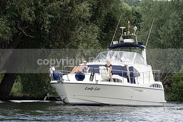 090704 LADY LEE IMG_1002 - HENLEY REGATTA  SATURDAY 4th JULY 2009