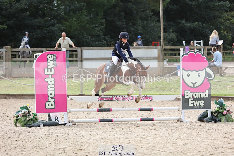 240823X-142513-18371 - 70cm R1 13.45 to 15.30