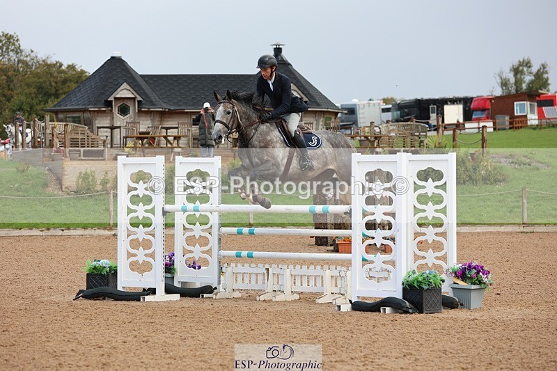 250911-124357-01542 - Cls 3 Snr Foxhunter